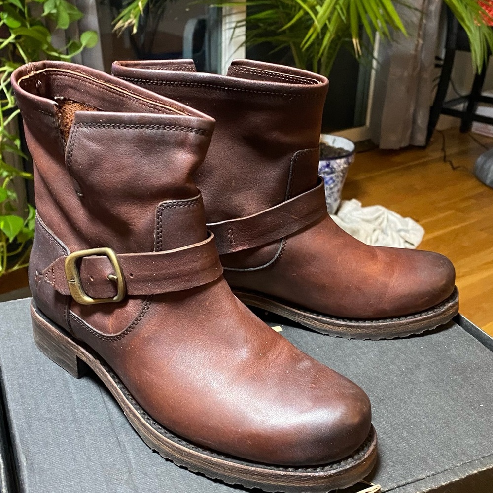 FRYE  Veronica Brown Leather Ankle Booties